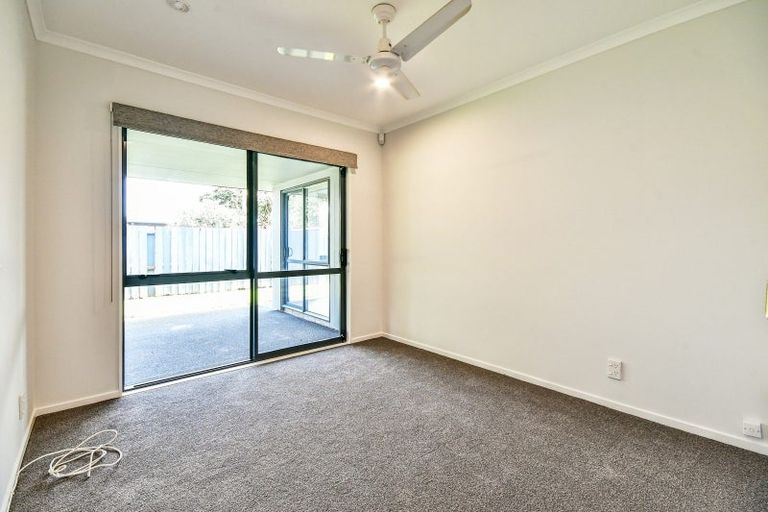 Photo of property in 53a Willis Road, Papakura, 2110
