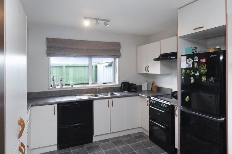 Photo of property in 1/38 Ensign Street, Halswell, Christchurch, 8025