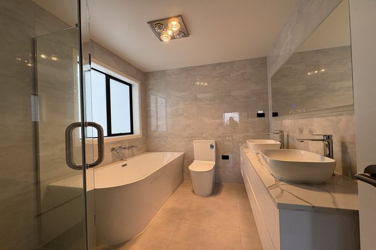 Photo of property in 42 Dromoland Drive, Flat Bush, Auckland, 2019