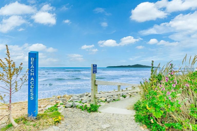 Photo of property in 72 Tilley Road, Paekakariki, 5034