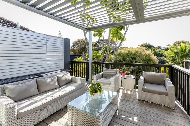 Photo of property in 8 Gaine Street, New Plymouth, 4310