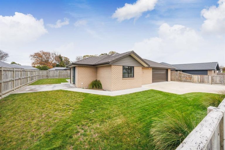 Photo of property in 51 Wilson Street, Bulls, 4818