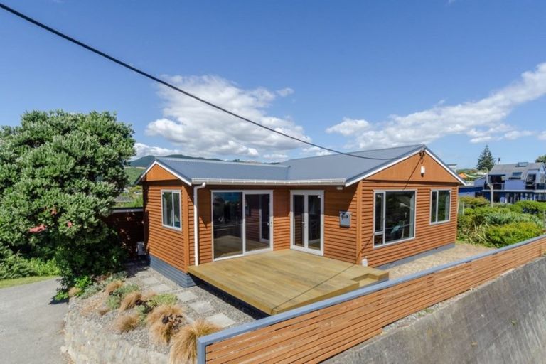 Photo of property in 186-188 Rosetta Road, Raumati South, Paraparaumu, 5032