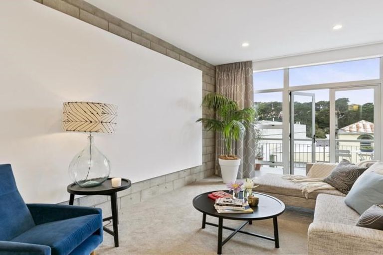 Photo of property in Mondrian Townhouses, 4/24 Hanson Street, Mount Cook, Wellington, 6021