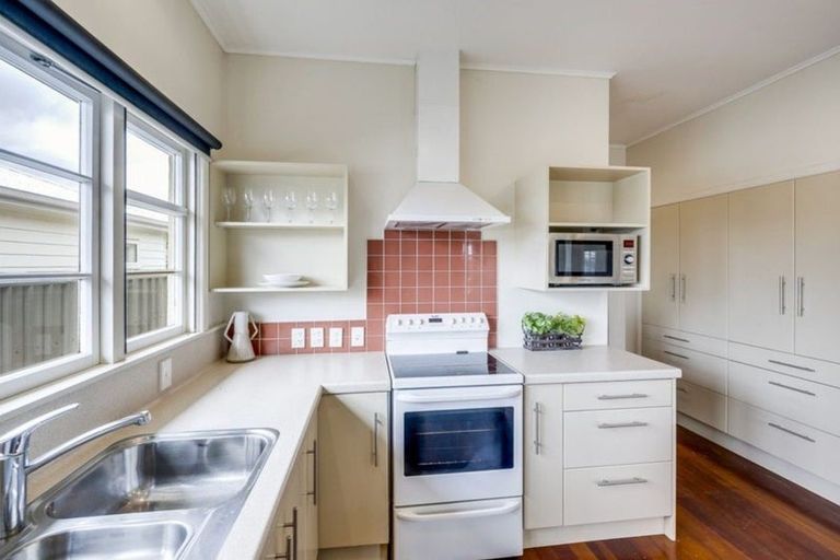 Photo of property in 6 Ypres Street, Greenmeadows, Napier, 4112