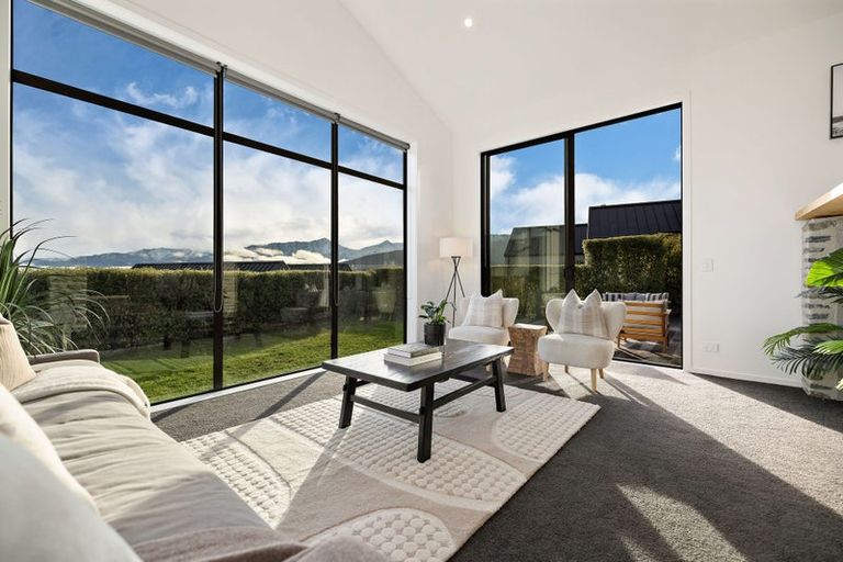 Photo of property in 13 Falconer Rise, Jacks Point, Queenstown, 9371