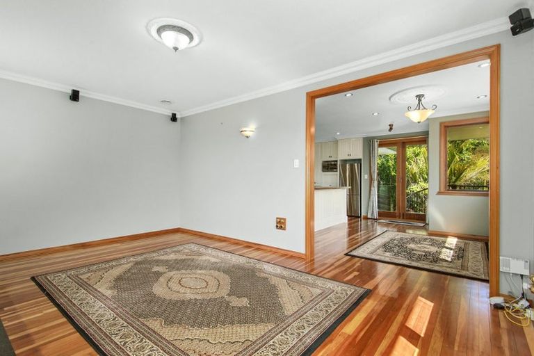 Photo of property in 7 Christopher Way, Paparangi, Wellington, 6037