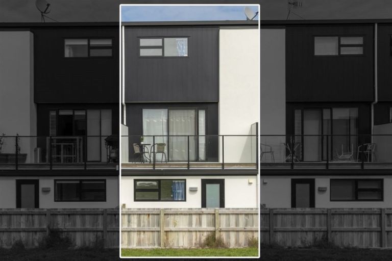 Photo of property in 8/18 Ashley Place, Papamoa Beach, Papamoa, 3118