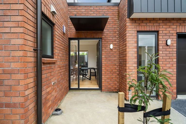 Photo of property in 12 Mahinga Kai Way, Belmont, Auckland, 0622