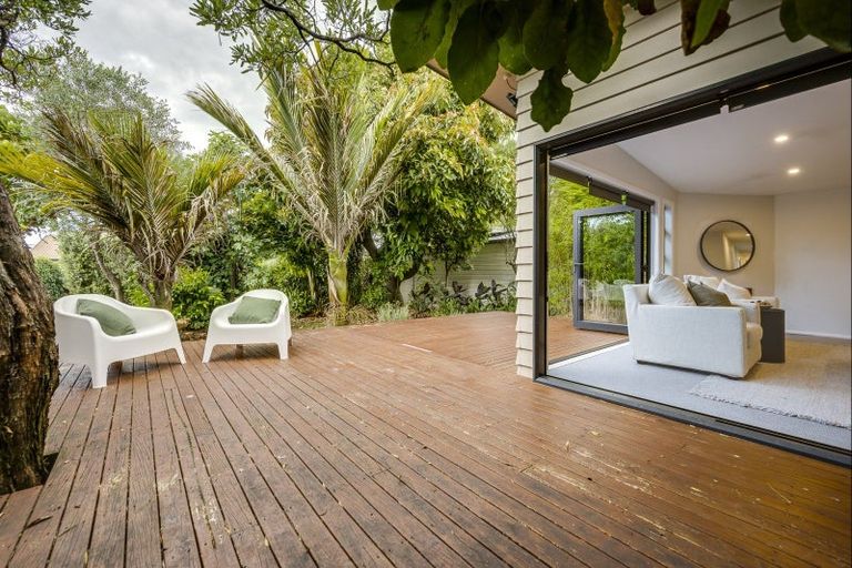 Photo of property in 6 Hall Street, Napier South, Napier, 4110