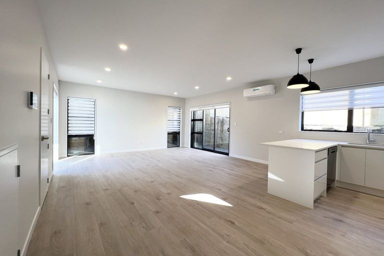 Photo of property in 107c Bond Crescent, Forrest Hill, Auckland, 0620