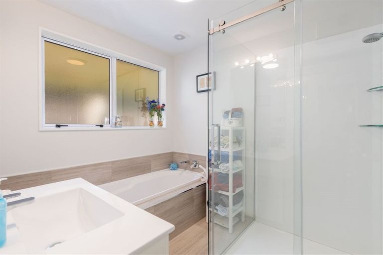 Photo of property in 5 Rubens Place, Burnside, Christchurch, 8053