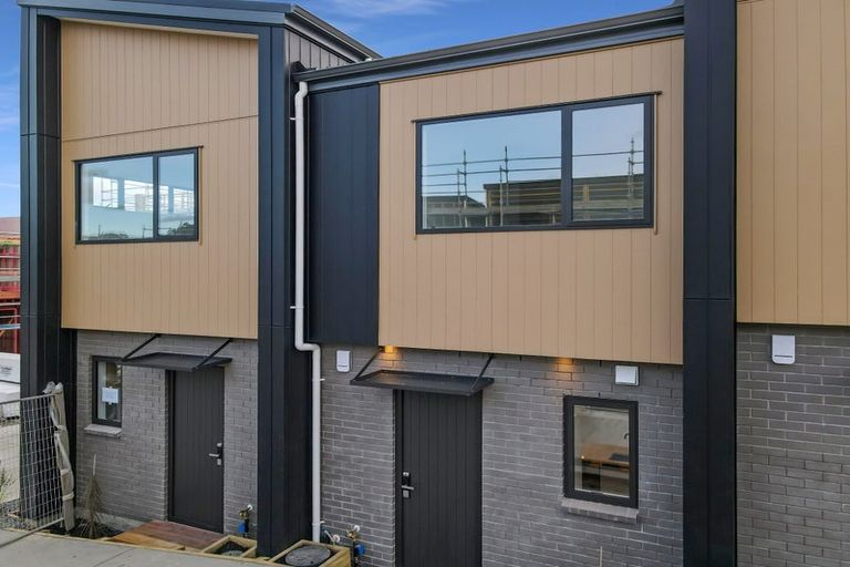 Photo of property in 6 Kiato Lane, Flat Bush, Auckland, 2019