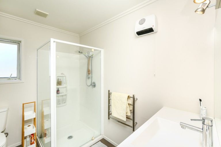 Photo of property in 30 Birdwood Avenue, Moturoa, New Plymouth, 4310