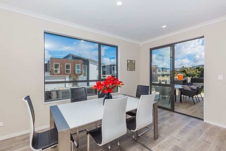 Photo of property in 19 Brickworks Bay Road, Hobsonville, Auckland, 0618