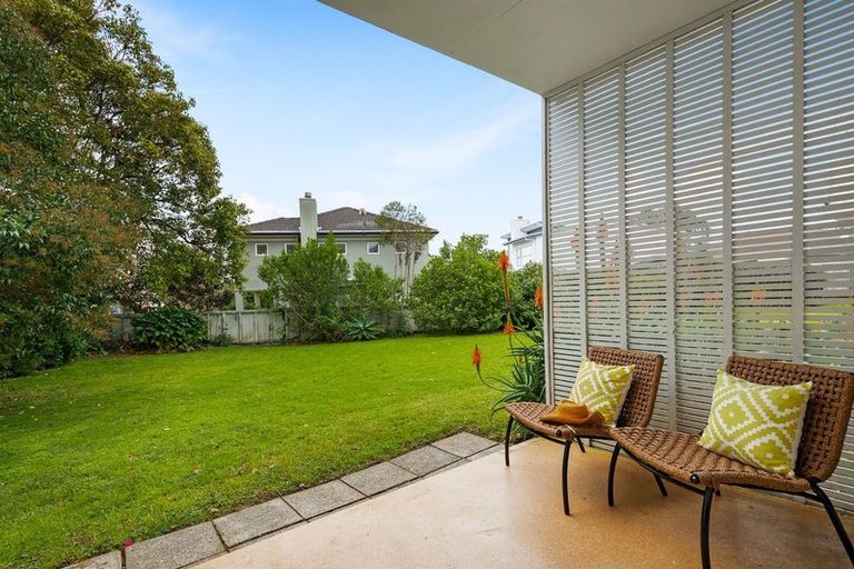 Photo of property in 3/133 Shakespeare Road, Milford, Auckland, 0620