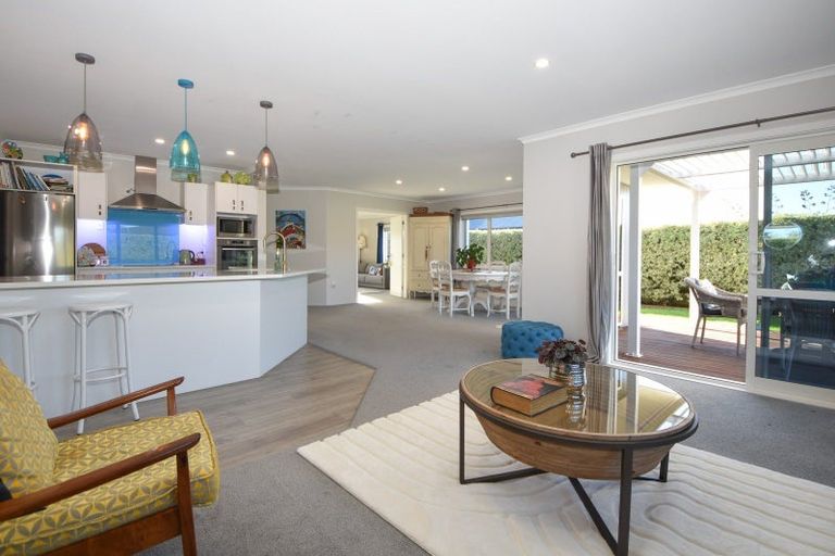 Photo of property in 7 Hartley Avenue, Carterton, 5713