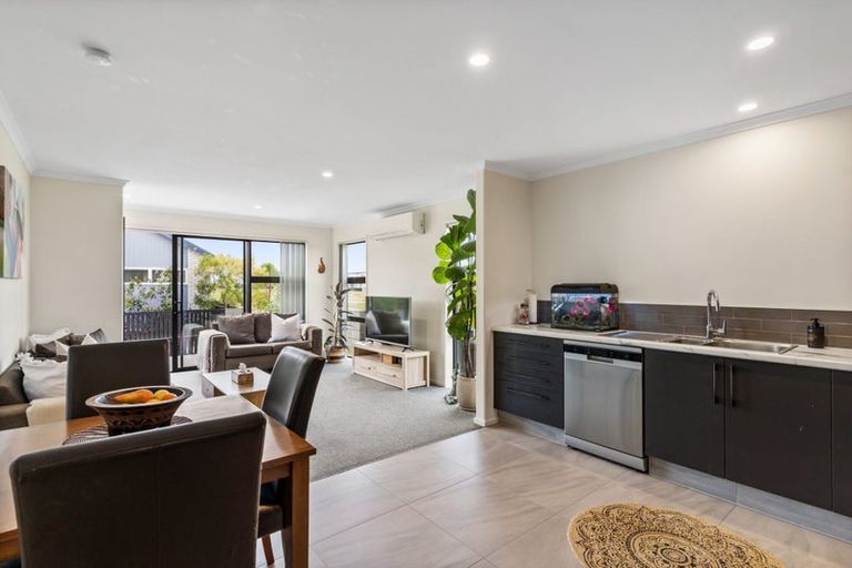 Photo of property in 12 Pense Place, Papamoa, 3118