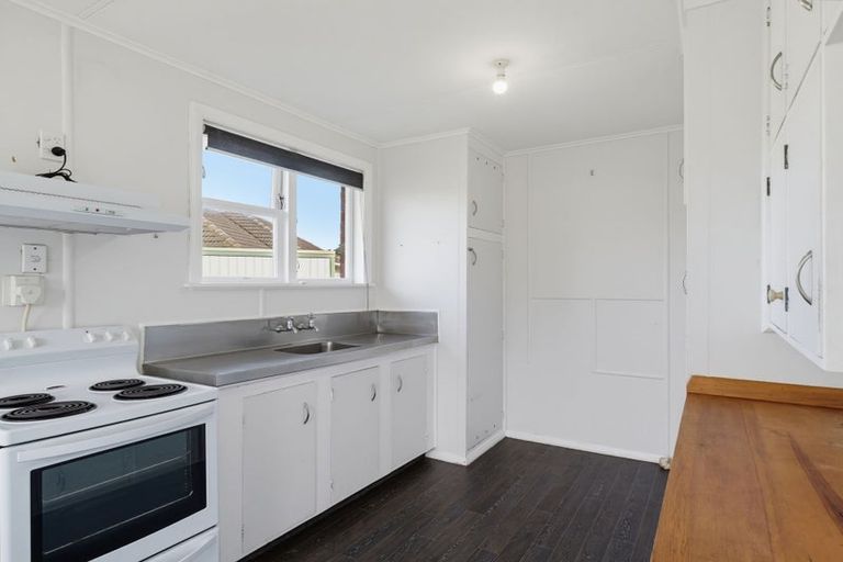Photo of property in 10 Kauri Street, Gonville, Whanganui, 4501