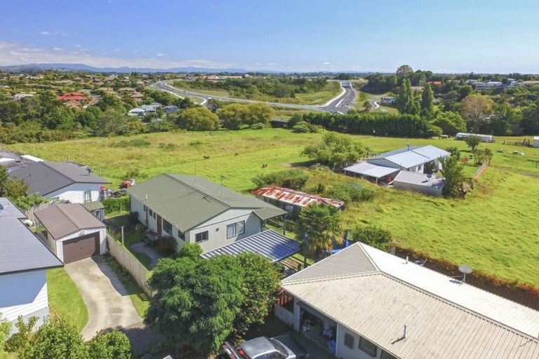 Photo of property in 10a Te Arawa Place, Welcome Bay, Tauranga, 3112