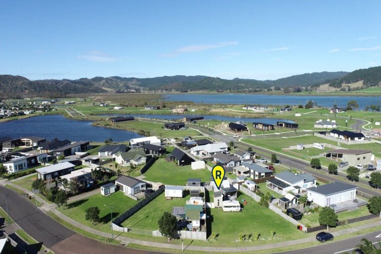 Photo of property in 102 Ngaio Drive, Matarangi, Whitianga, 3592