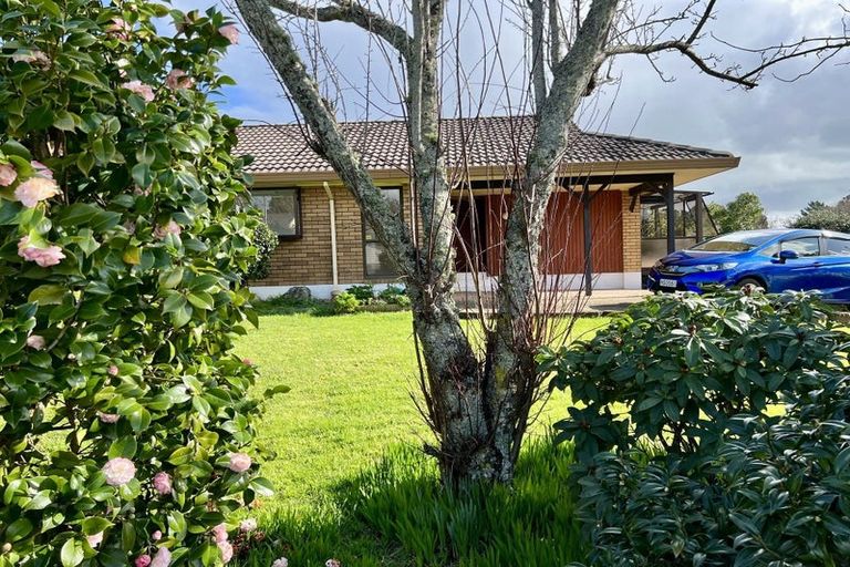 Photo of property in 2/6 Loloma Drive, Half Moon Bay, Auckland, 2012