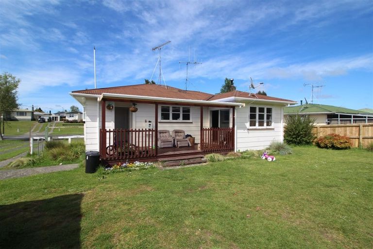 Photo of property in 208 Balmoral Drive, Tokoroa, 3420