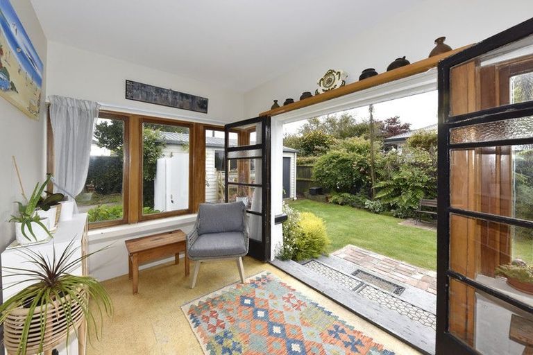 Photo of property in 1/40 Nortons Road, Avonhead, Christchurch, 8042