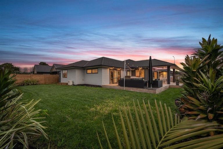 Photo of property in 198 Matua Road, Kumeu, 0810