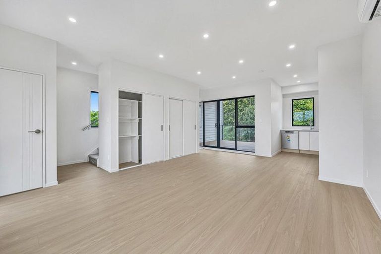 Photo of property in 3/163 Edmonton Road, Te Atatu South, Auckland, 0610