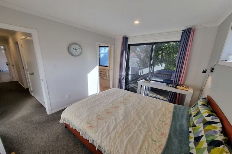 Photo of property in 52 Hobart Crescent, Wattle Downs, Auckland, 2103