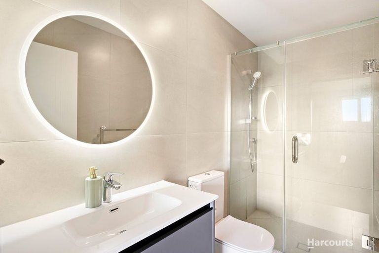 Photo of property in 2/5 Ayr Road, Pakuranga, Auckland, 2010