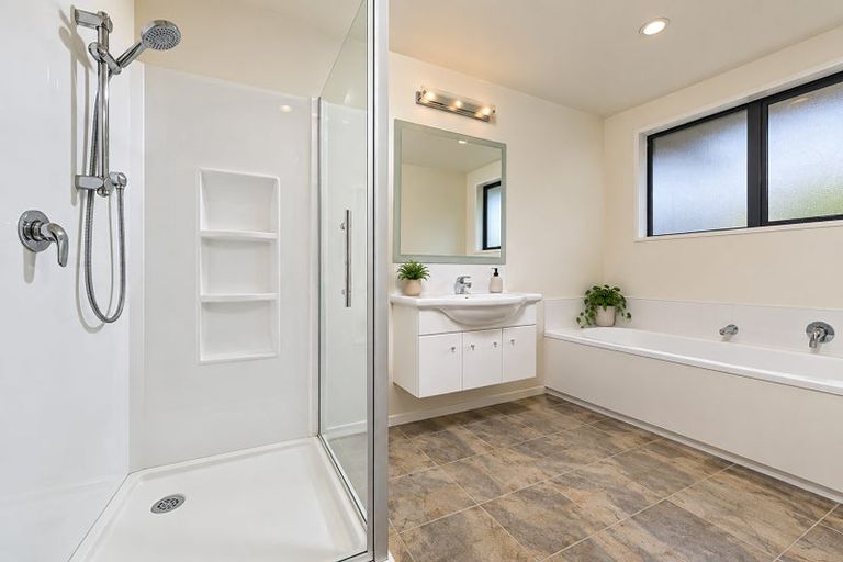 Photo of property in 123b Aubrey Road, Wanaka, 9305