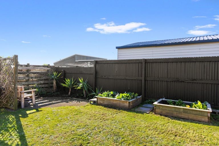 Photo of property in 3 Sole Avenue, Bell Block, New Plymouth, 4312