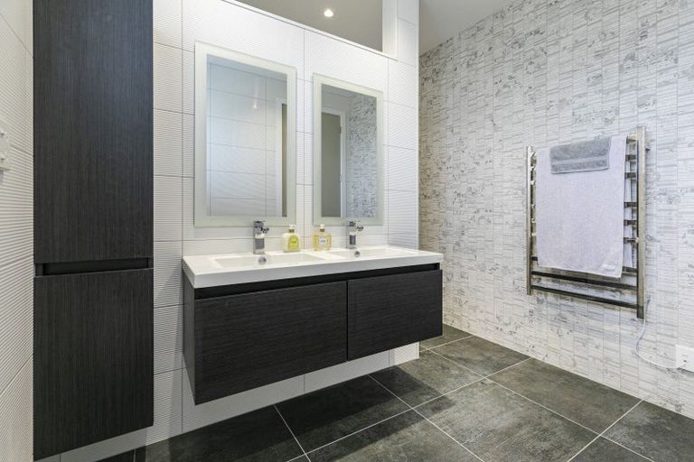 Photo of property in 80 Riverhead Point Drive, Riverhead, 0820