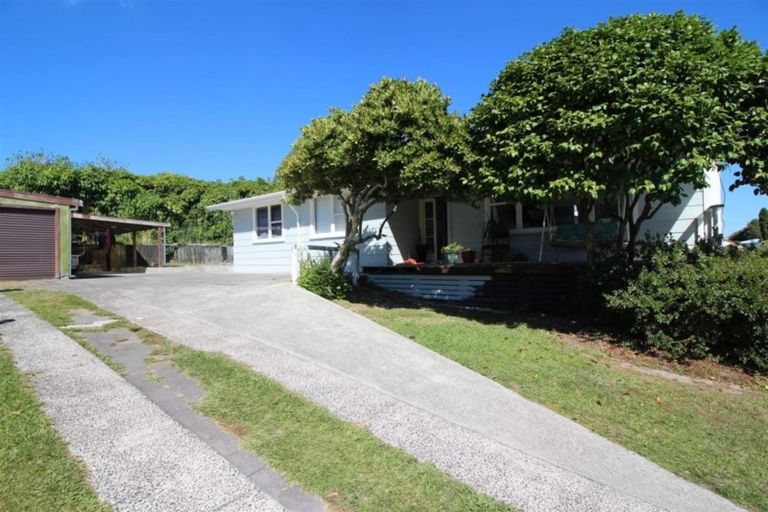 Photo of property in 7 Ruru Place, Tokoroa, 3420