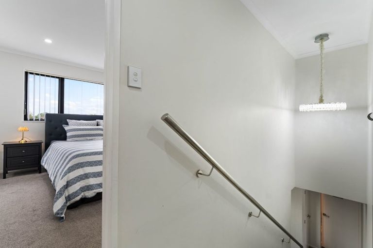 Photo of property in 14b Evans Road, Weymouth, Auckland, 2103