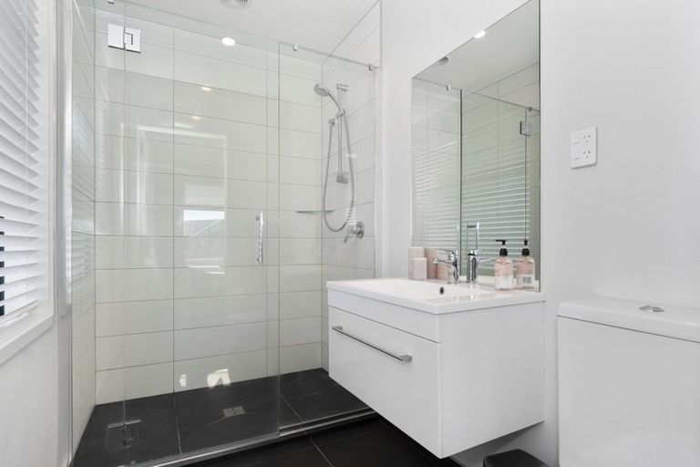 Photo of property in 32 Rotomanu Place, Pyes Pa, Tauranga, 3112