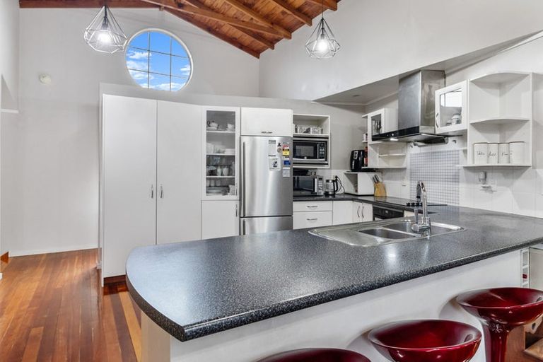 Photo of property in 58 Garton Drive, Massey, Auckland, 0614