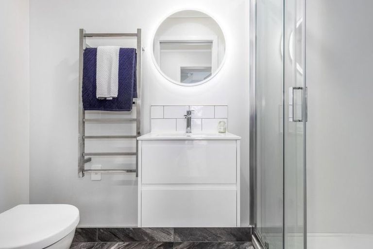 Photo of property in 1a Te Reinga View, Tawa, Wellington, 5028