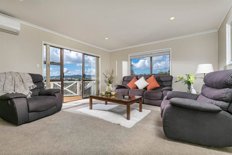 Photo of property in 59 Spence Road, Henderson, Auckland, 0612