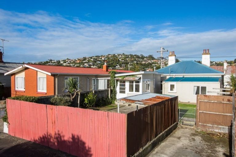 Photo of property in 43 Surrey Street, Caversham, Dunedin, 9012