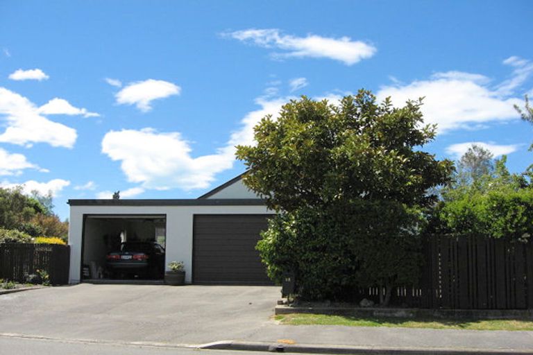 Photo of property in 13 Holcroft Court, Rangiora, 7400