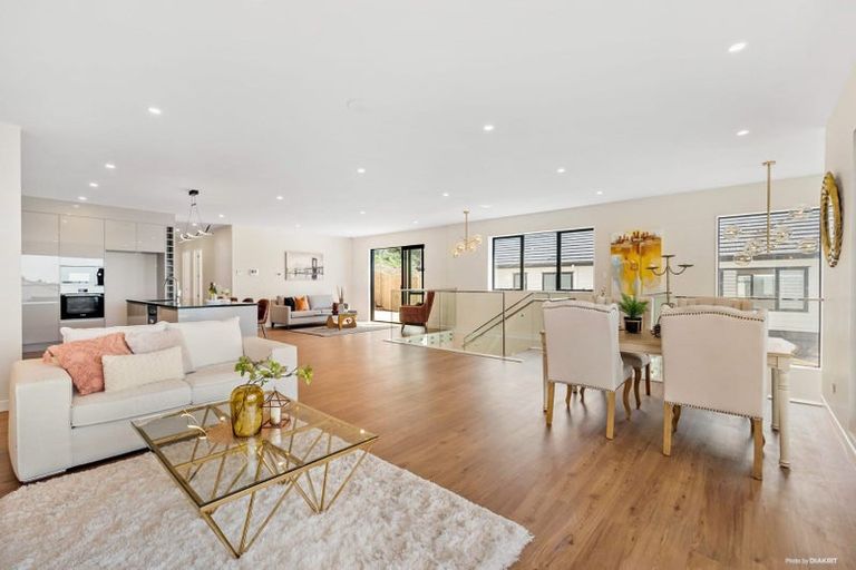 Photo of property in 13 Pacific Heights Road, Orewa, 0931