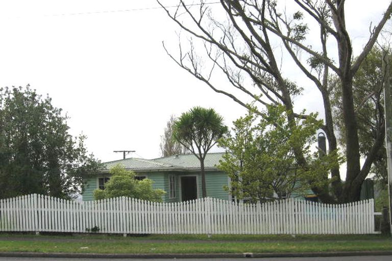 Photo of property in 79 Glengarry Road, Glen Eden, Auckland, 0602