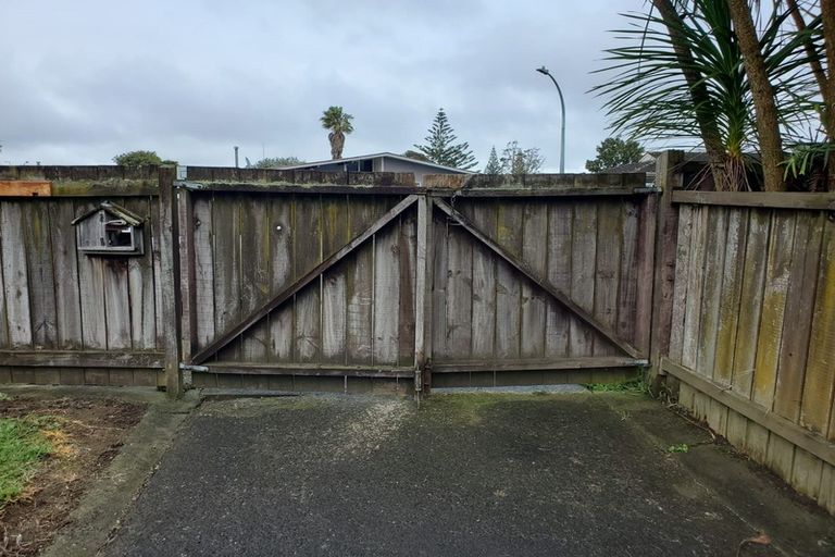 Photo of property in 14 Brent Place, Manurewa, Auckland, 2102