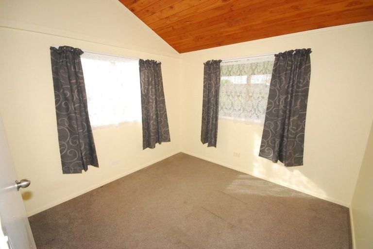 Photo of property in 13 Mcquarrie Avenue, Wattle Downs, Auckland, 2103