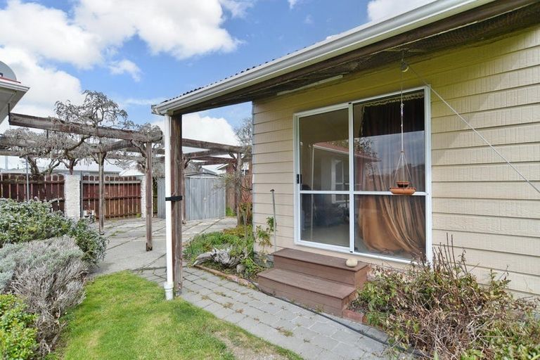 Photo of property in 32 Monowai Crescent, North New Brighton, Christchurch, 8083