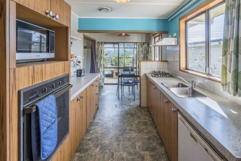 Photo of property in 70 Main Road, Luggate, Cromwell, 9383