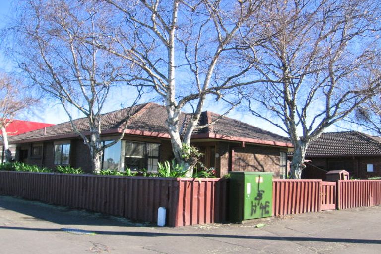 Photo of property in 1 Alfred Street, Roslyn, Palmerston North, 4414